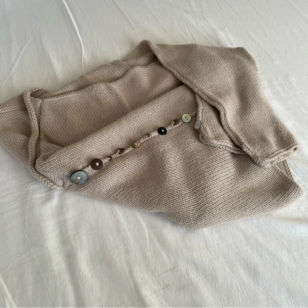Sweater With Buttons Detail - Picture 10 of 10